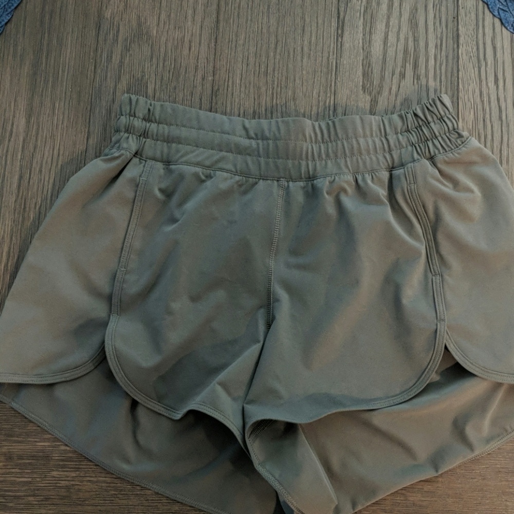 Lululemon High Waisted 3.5" Shorts